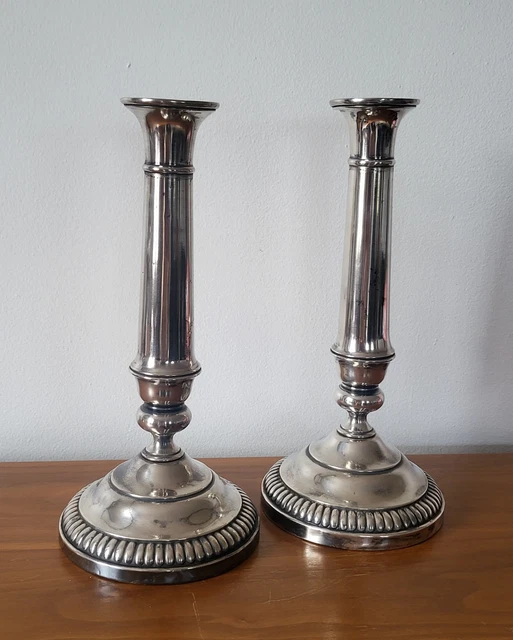 Lot De 2 Bougeoirs Métal Argenté Style Années 50 – Déco Classique Occasion