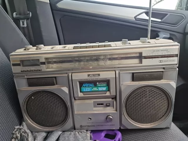 Hitachi Trk-8300E Ghettoblaster Boombox