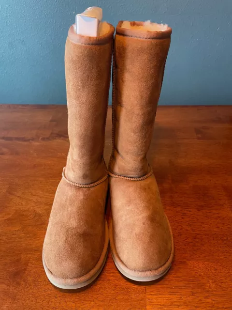 UGG Australia Classic Tall II Womens Winter Boots - Size 8, Chestnut