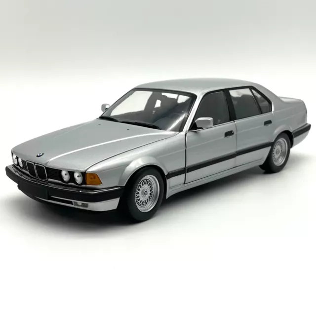 Minichamps BMW 7er E32 Limousine in silber, extrem selten !!!!, 1:18, RV11