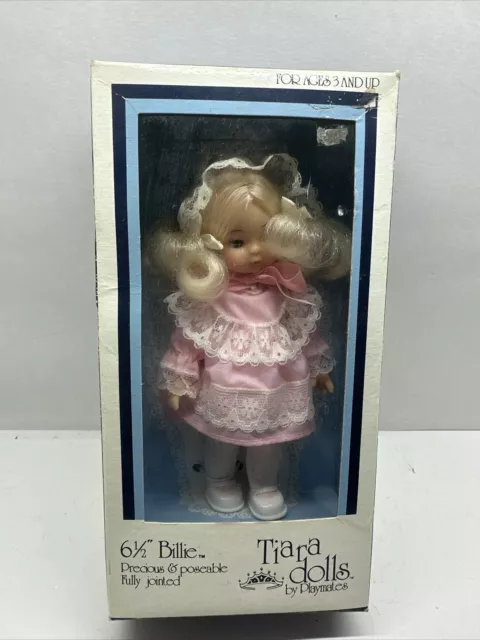 Tiara Dolls by Playmates 6.5" Billie Poseable Fully Jointed Doll No. 507516 NRFB