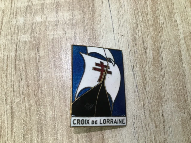 Insigne Marine Française – Tonkinois – Frégate – AB PARIS Avec Poinçon – Occasion