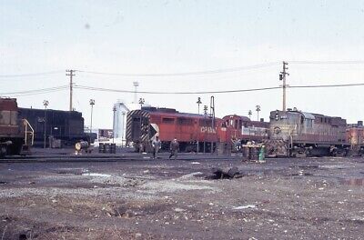 CP CANADIAN PACIFIC Railroad Train Locomotive 8757 MONTREAL QC 1971 Photo Slide