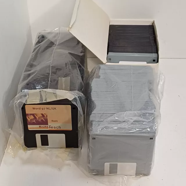 +/- 140 PCS 3,5" Diskettes 2HD 1,44MB [USED] for vintage PC floppy disks