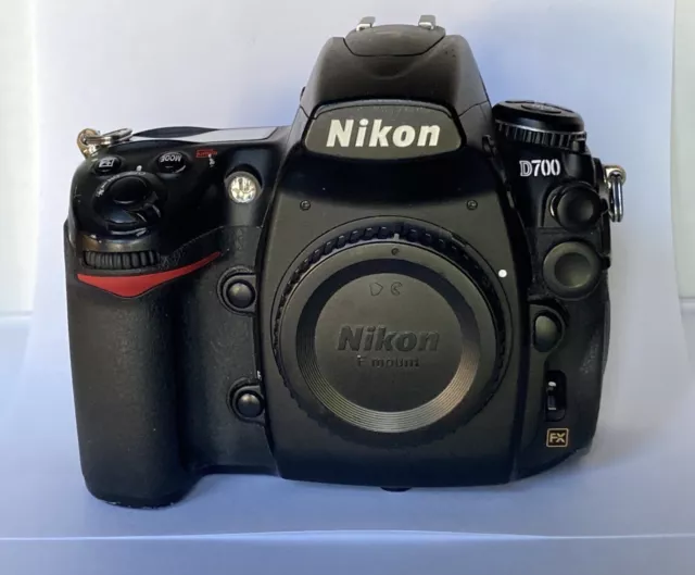 Nikon D700 12.1MP Digital SLR Camera Shutter Count: 274907 3