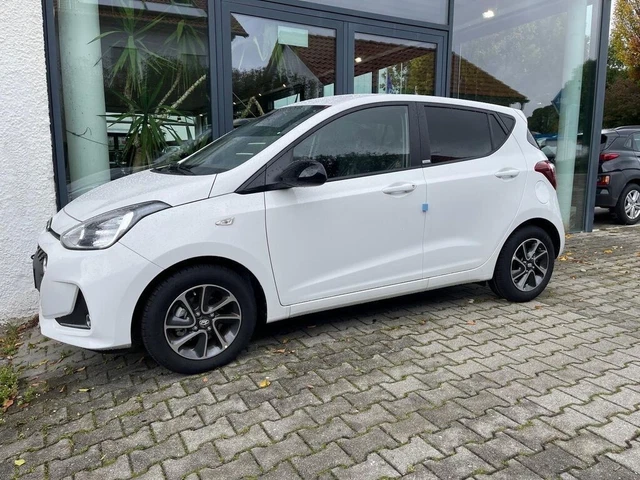 Hyundai I10 1.0,  Sonderedition YES! EZ 8/19; 41.500 km, 1. Hand, Motor neu