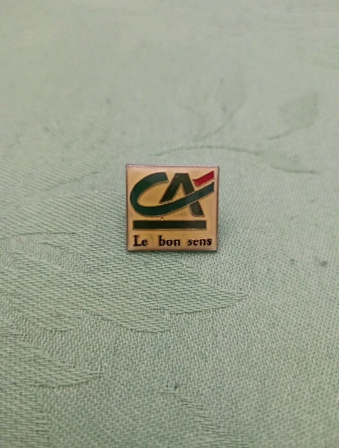 PIN PINS ENAMEL Divers Couronne Royale Version Dore EUR 4,99 - FR