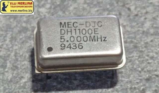 Oscillatore al quarzo MEC-DJC DH1100E 5.000 MHz della MEC, rettangolare 4 pin