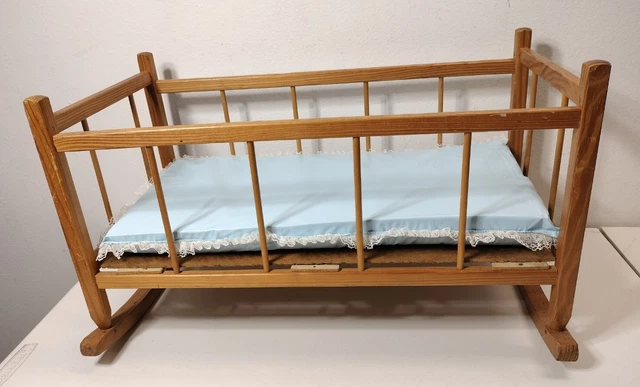 VINTAGE HANDCRAFTED WOODEN Doll Bed Rocker Baby Crib Cradle 20