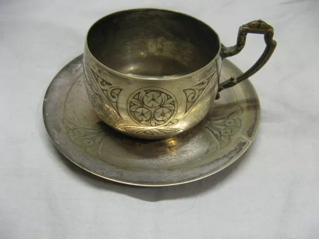 Très belle grande tasse en métal argenté de style Art nouveau vers 1900