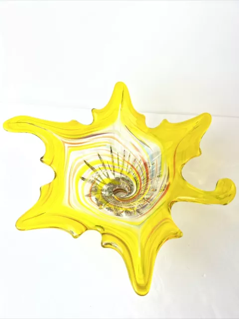 HAND BLOWN Art Glass Trumpet /Daffodil Look  Vase Vintage 9x13 Yellow Sunburst