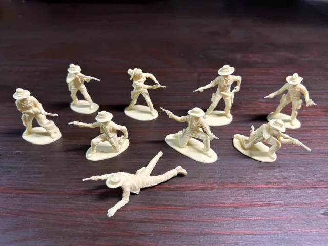 Vintage Airfix Cowboys - 54mm/32nd Scale - Toy Soldiers - 1970s