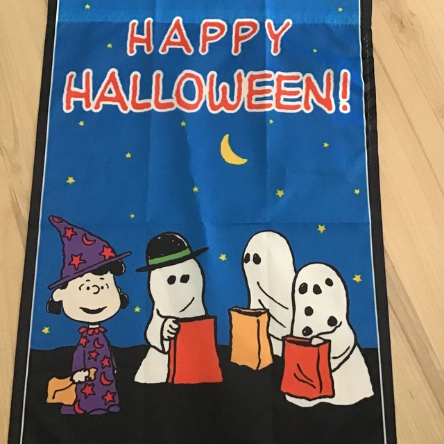 PEANUTS HALLOWEEN FLAG LUCY Ghosts Charlie Brown Snoopy ? Vtg 2010