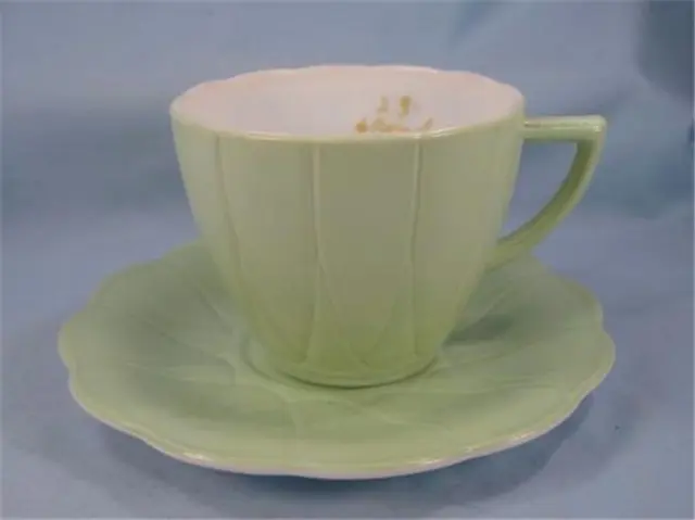 Newport Hairpin Green Cup & Saucer Hazel Atlas Platonite Fired Color Vintage (O)
