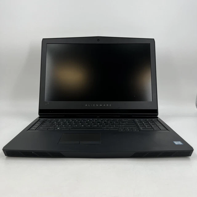DELL ALIENWARE 17 R4 120Hz QHD 2,9 GHz i7-7820HK 32 Go 256 Go SSD/1 To ...