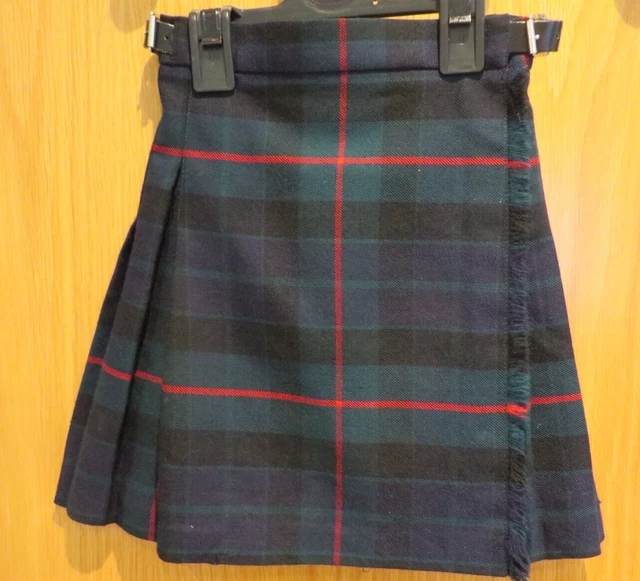 STRATHMORE OF FORFAR 100 Wool Tartan Kilt Age 4 Green Background Worn