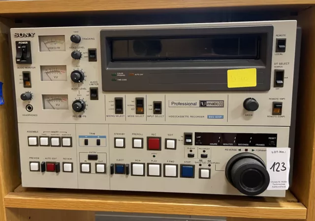 Sony BVU-820P VideoCassette Recorder