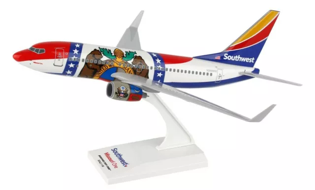 Skymarks SKR870 Southwest Boeing 737-7 Missouri One Desk Display 1/130 Jet Model