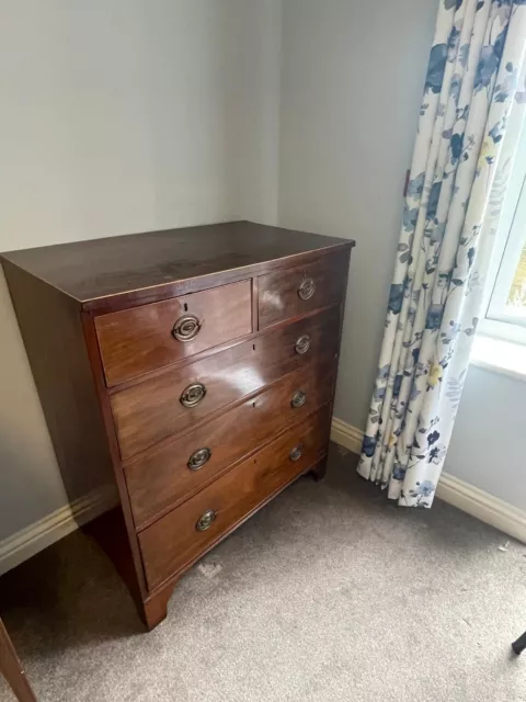 Antique mahogany chest of drawers