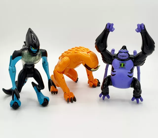 Ben 10 store wildmutt action figure