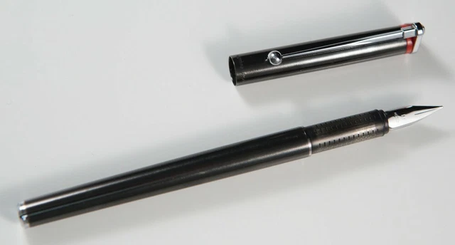 ROTRING 700 FOUNTAIN Pen Medium Nib Rare PicClick UK