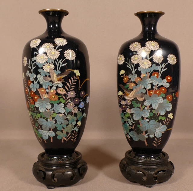 Paire De Vases Japonais En Cuivre émaillé Cloisonné Décor d'Oiseau Et Fleurs XIX