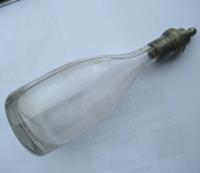 ANCIEN BIBERON EN verre Pyrex 250 ml EUR 15,00 - FR ANCIEN BIBERON EN verre Pyrex 250 ml EUR 15,00 - FR