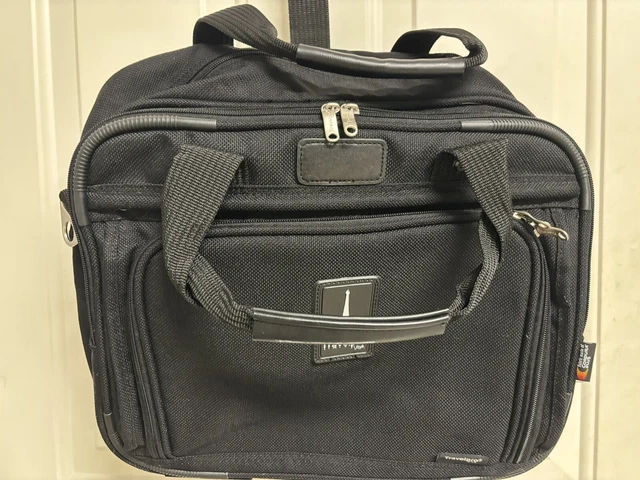 TRAVELPRO CREW 3 15 Flight Tote Bag 156.10 PicClick UK