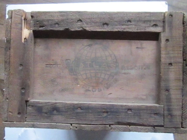 Vintage Atlas Powder Co Explosives BoX 2