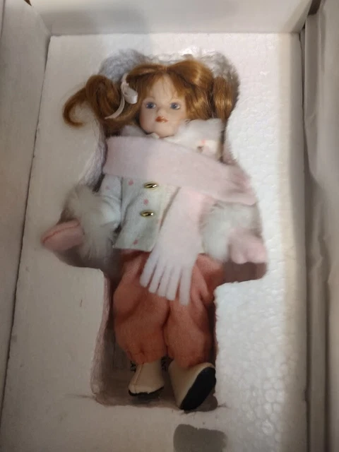 Large lot of Marie Osmond Collector Dolls
