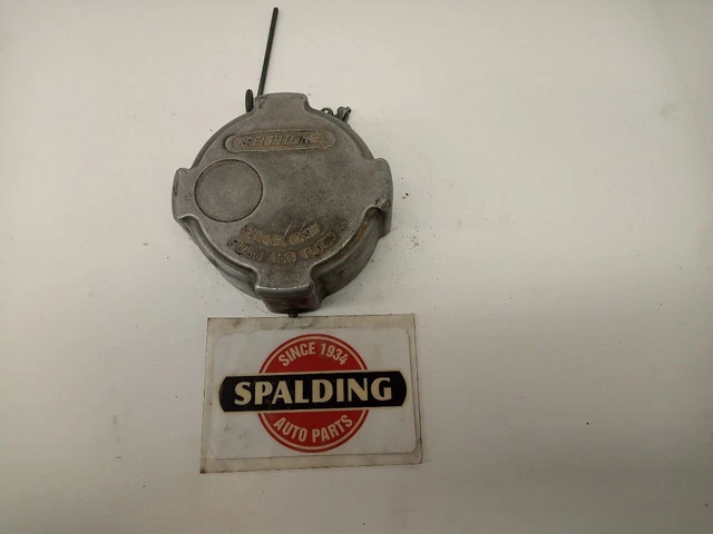 Freightliner Fuel Cap   (9572181