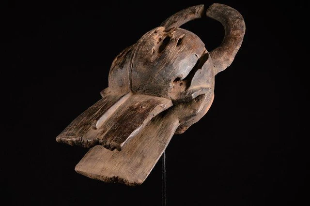 53173 African Old Mambila Helmet Mask/Helmet Mask Cameroon