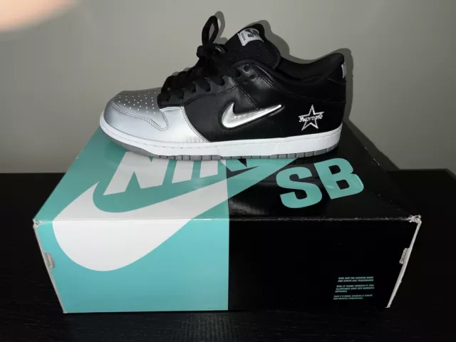 Size 10 - Nike SB Dunk Low QS x Supreme Metallic Silver 2019