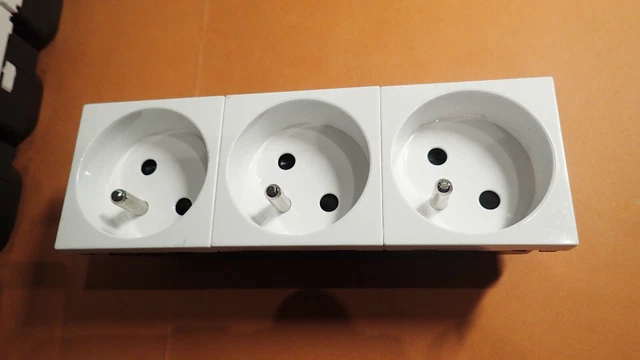 Triple prise legrand mosaic au meilleur prix | Leroy Merlin