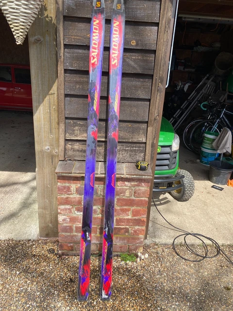 salomon equipe 9100 skis RS8 (and Shift) the new QST 100 is noticeably more powerful and directional without becoming overly demanding Salomon N QST 100 Skis