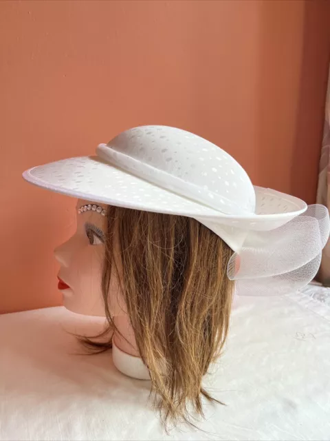 Mitzi Lorenz London Model White silver Bow Wedding mother bride Racing Hat