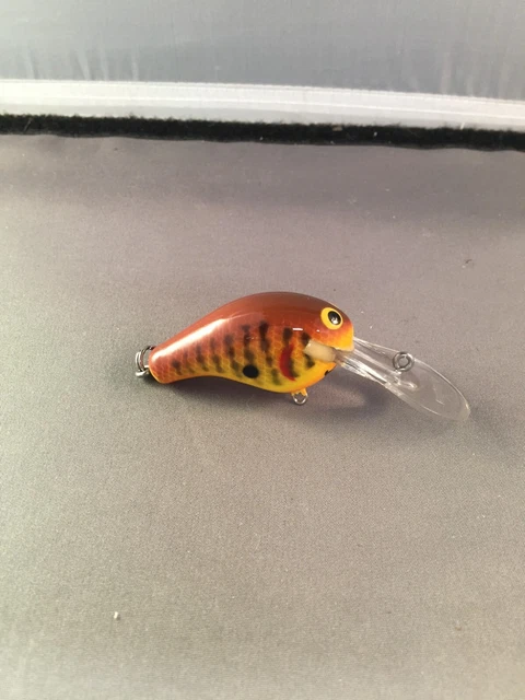 Leurre Bagley Deep Diving Killer B1 - Écailles Marron - Couleur étonnante