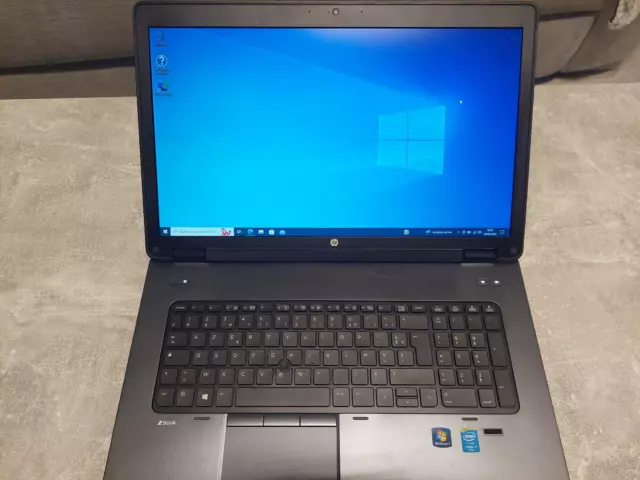 HP Zbook 17 Ecran 17" Core I7 8Go de RAM DD SSD 500go DD SATA 500 Go Windows 10