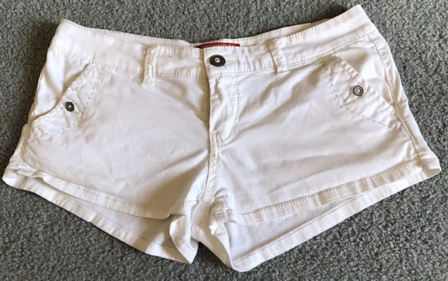 Union Nay Junior’s Shorts Size 5 White Cotton Spandex Low Rise