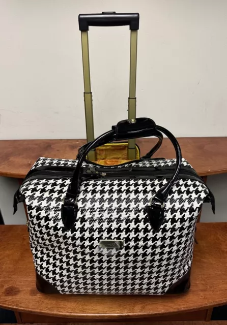 New Samantha Brown Houndstooth Wheeled Get-A-Way Bag  Carryon Black/White