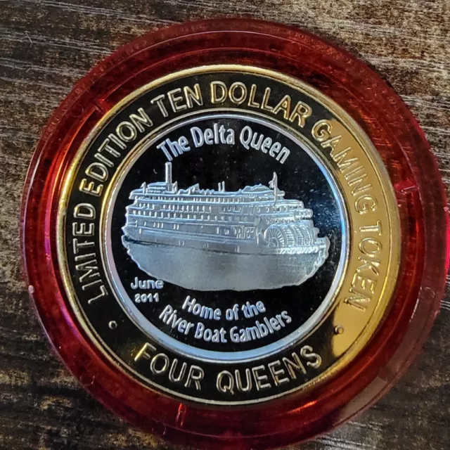 2011 FOUR QUEENS $10 RED Cap .999 Silver Strike The DELTA QUEEN