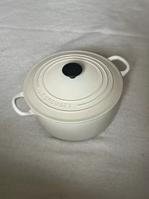 Cazuela de hierro fundido Le Creuset olla crema 24 cm #D4