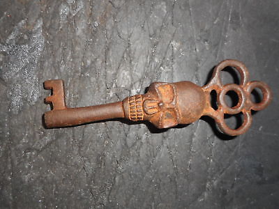 Antique Style Skull Head Iron Skeleton Key