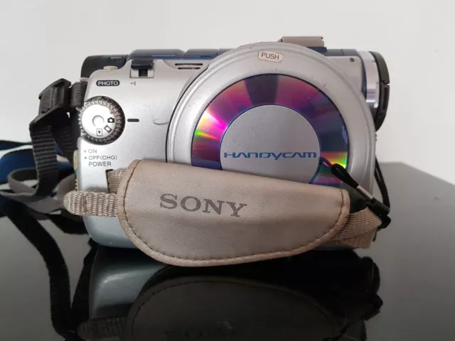 Sony DCR-DVD100E PAL Handycam Camcorder mit allem dazu siehe Bilder 2