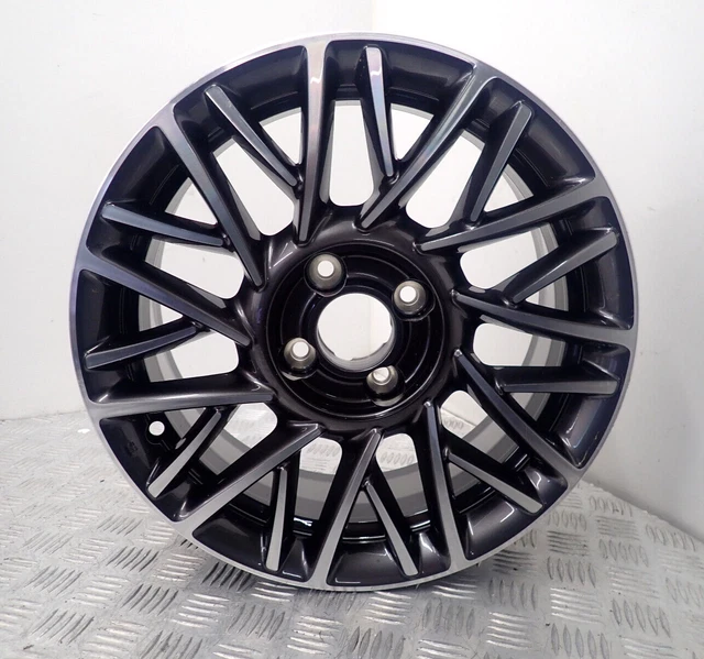 1 Lancia Ypsilon 2011 15" Original White Logo Wheel Center Cap / Hub Cover 13 thumbnail image