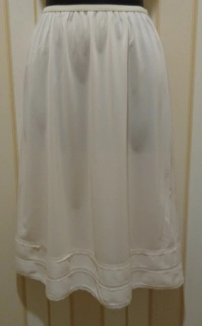 Merville Ivory Tall Large Vintage  NYLON FULL SLIP Lace Bottom 💋