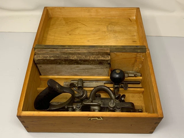 VINTAGE Stanley No 45 Sweetheart Combination Plane with Cutters Boxed USA