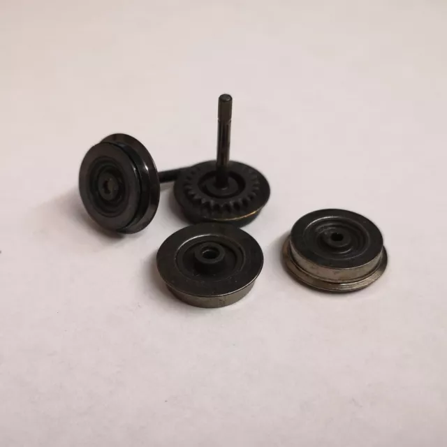 X8284/1 Hornby Spare Insulated Ringfield Wheel and Axle Set 3 Pole Class 91