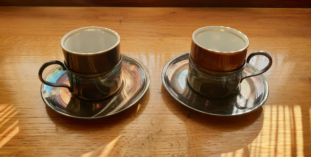 Tasse Et Soucoupe Vintage En Métal Argenté - Style Rétro 1920-1949