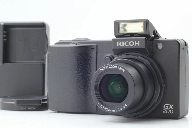 RICOH GX200 12.1MP Compact Digital Camera + LC-1 from JAPAN [NEAR MINT] #0811
